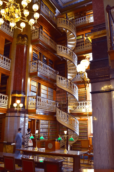 Interior of State Library of Iowa